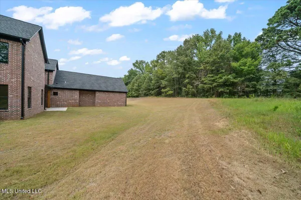 $709,900 | 1474 Tributary Drive, Hernando, MS 38632