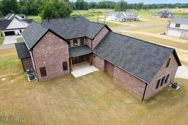 $709,900 | 1474 Tributary Drive, Hernando, MS 38632