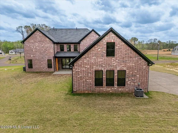 $709,900 | 1474 Tributary Drive, Hernando, MS 38632