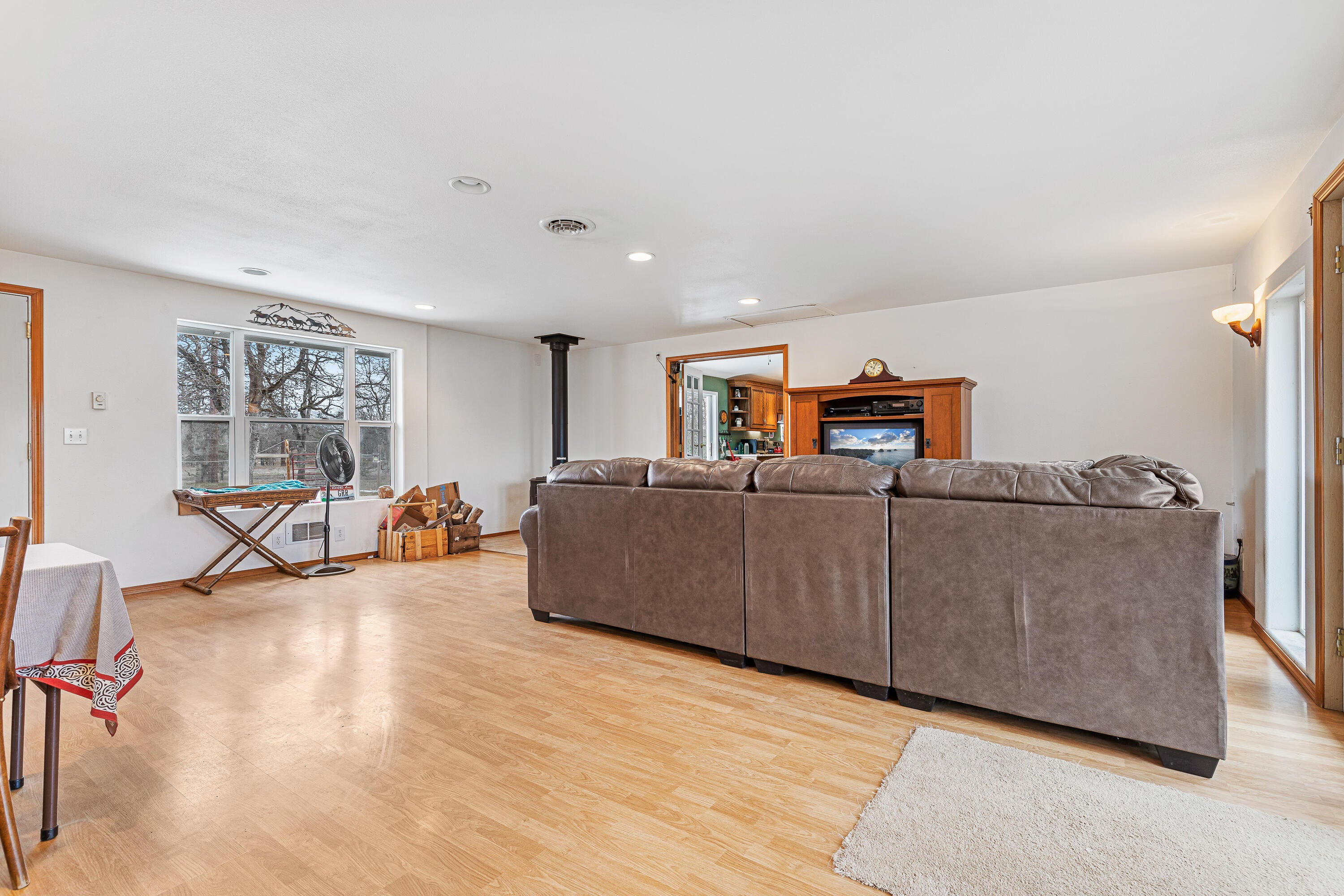 11001 Meadows Road White City, OR 97503 - Photo 25 of 60 9R9A6237