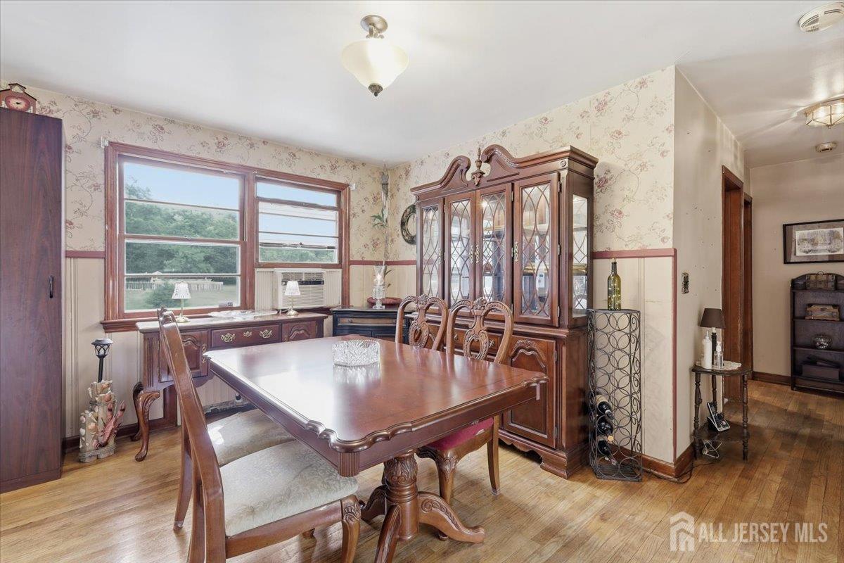 33 Ellison Road Somerset, NJ 08873 - Photo 6 of 38 a dining room with furniture and window