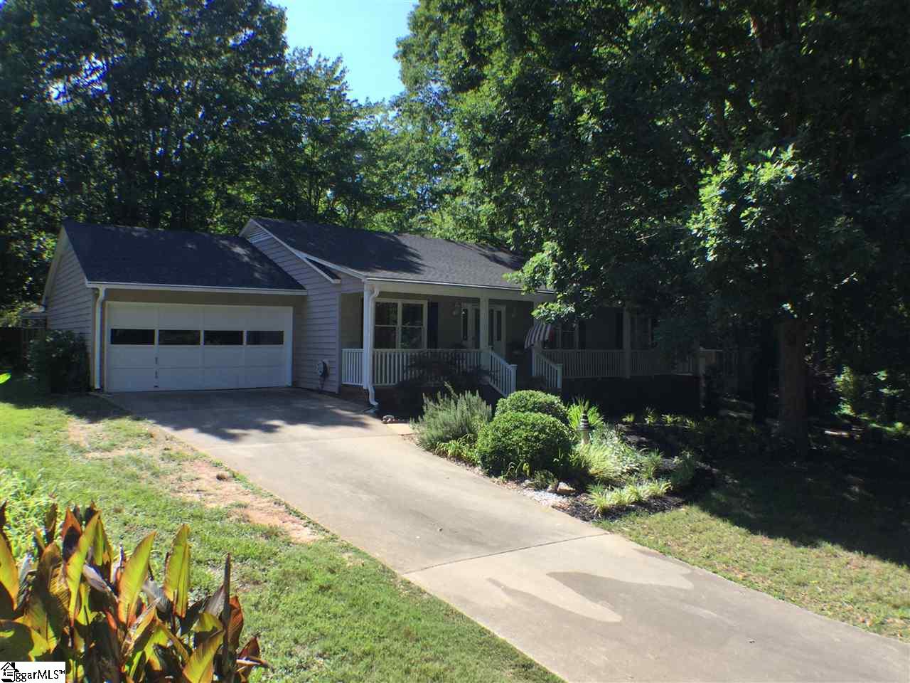 303 Hunters Hill Road Simpsonville, SC 29680 - Photo 4 of 36 Gallery Image 4