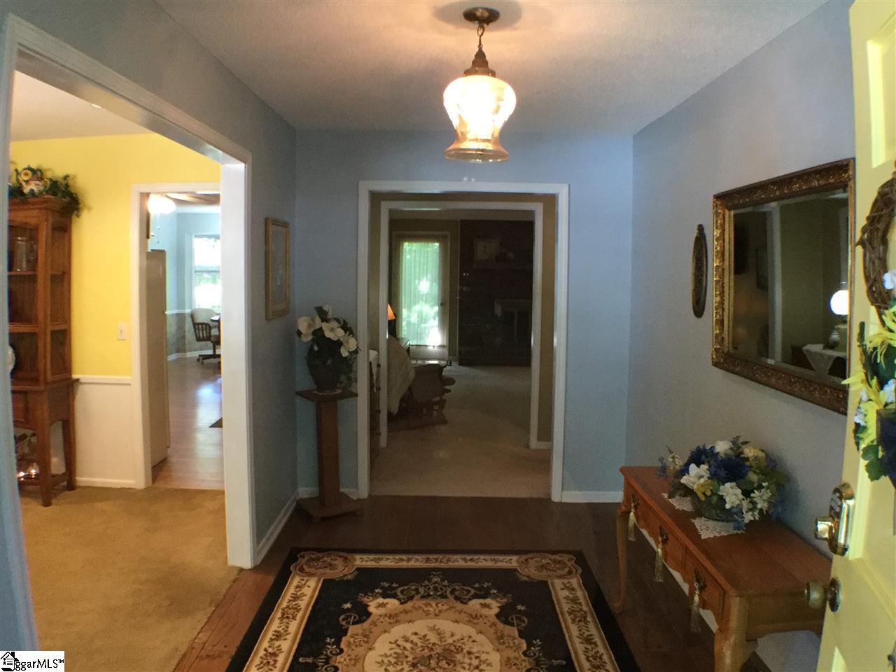 303 Hunters Hill Road Simpsonville, SC 29680 - Photo 7 of 36 Gallery Image 7
