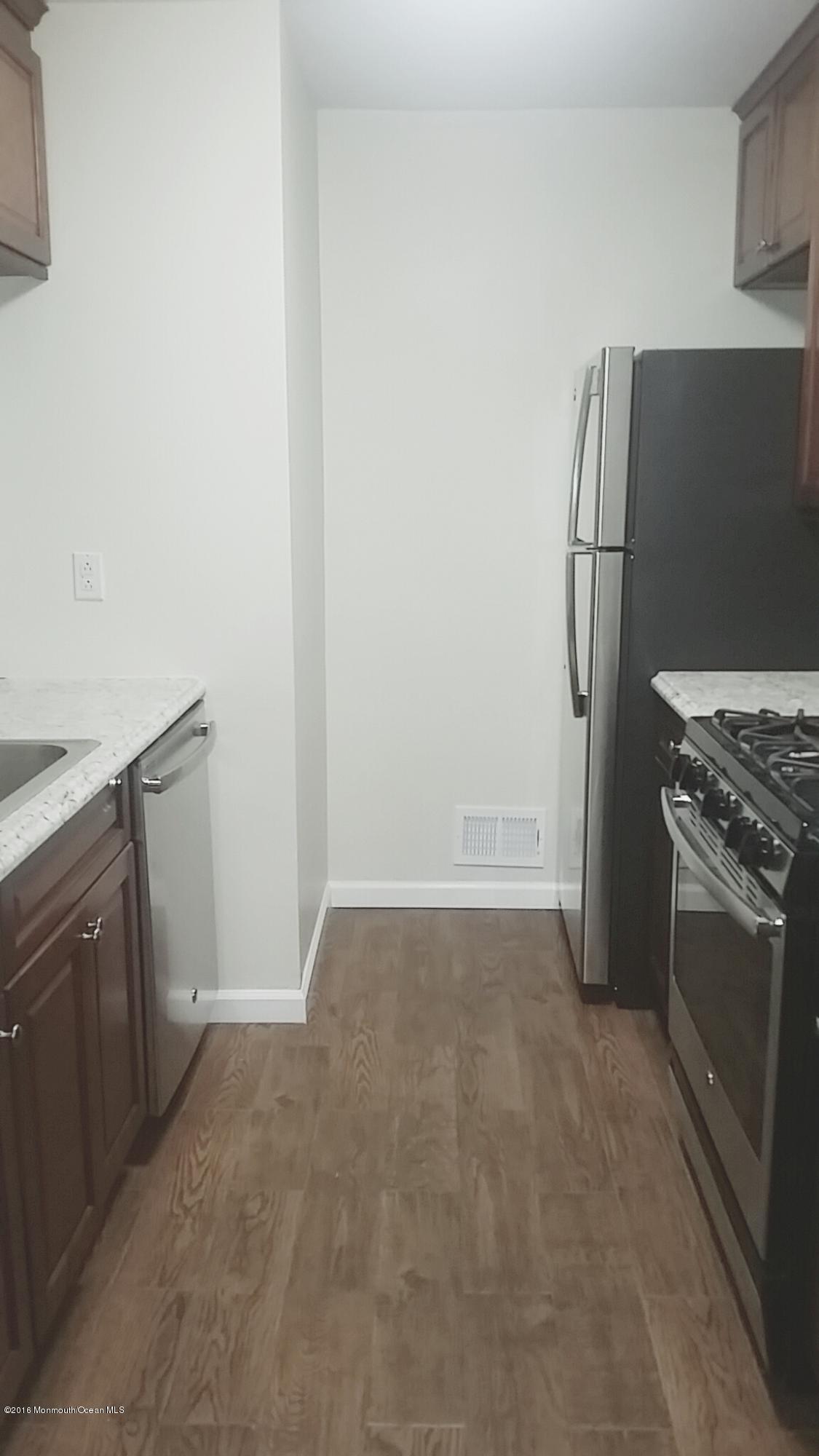 71 Azalea Circle Jackson, NJ 08527 - Photo 10 of 23