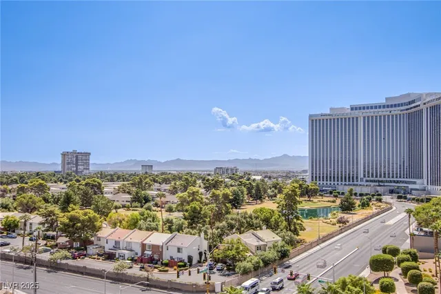 $3,000 | 322 Karen Avenue, Unit 802, Las Vegas, NV 89109
