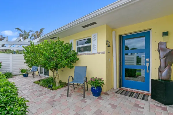$4,000 | 208 Sims Creek Drive, Jupiter, FL 33458