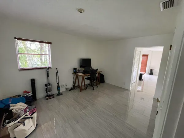 $4,000 | 208 Sims Creek Drive, Jupiter, FL 33458