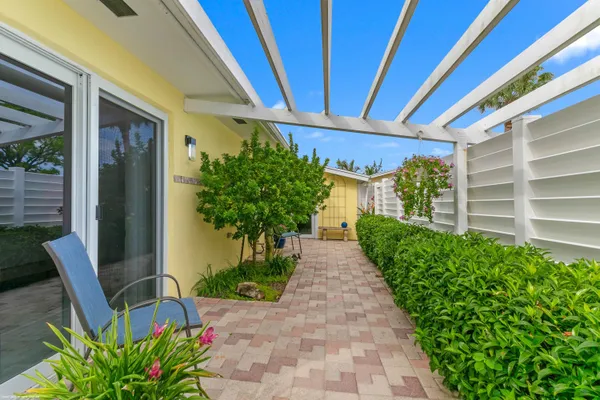 $4,000 | 208 Sims Creek Drive, Jupiter, FL 33458