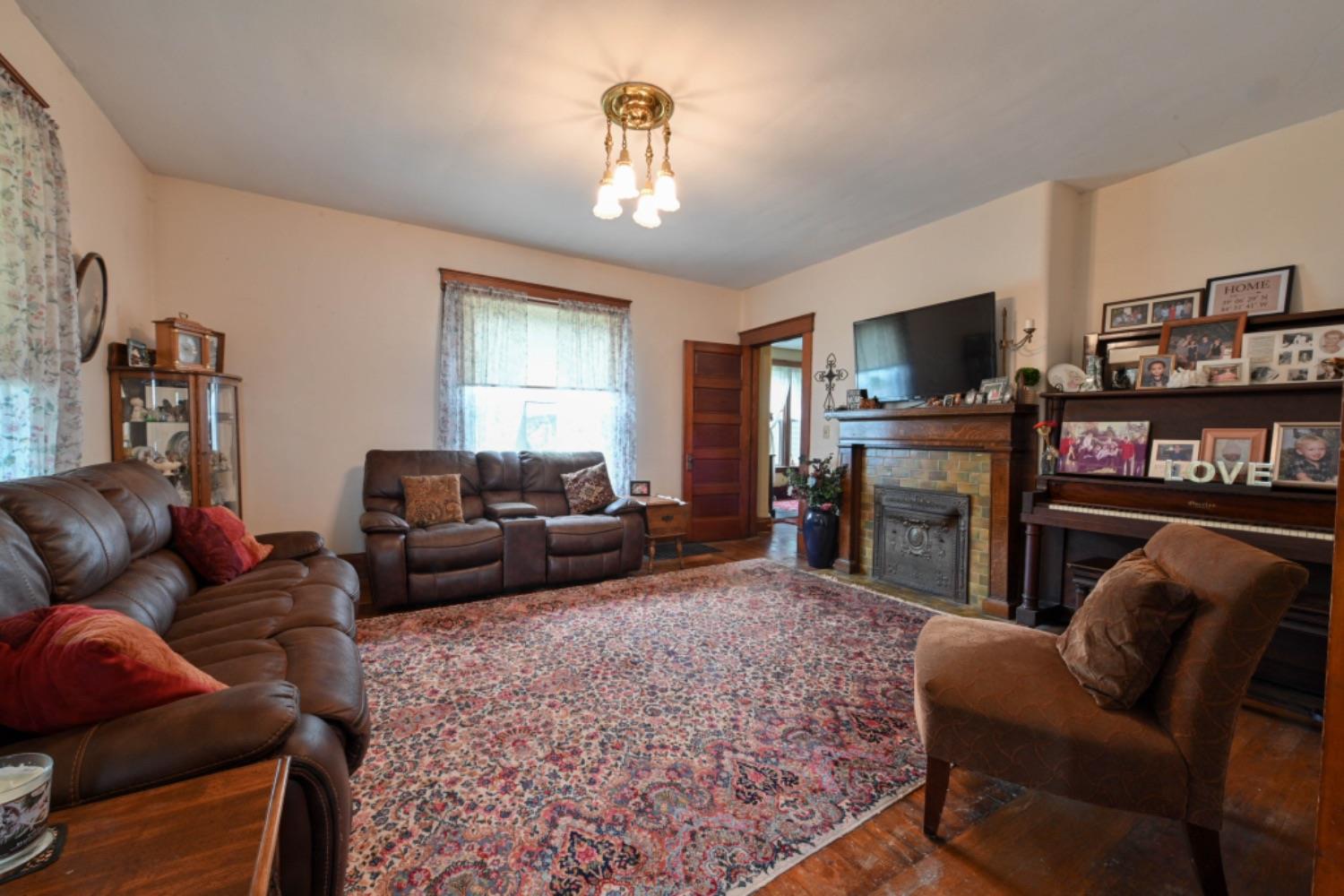 477 Ridge Avenue Lawrenceburg, IN 47025 - Photo 11 of 45 Gallery Image 11