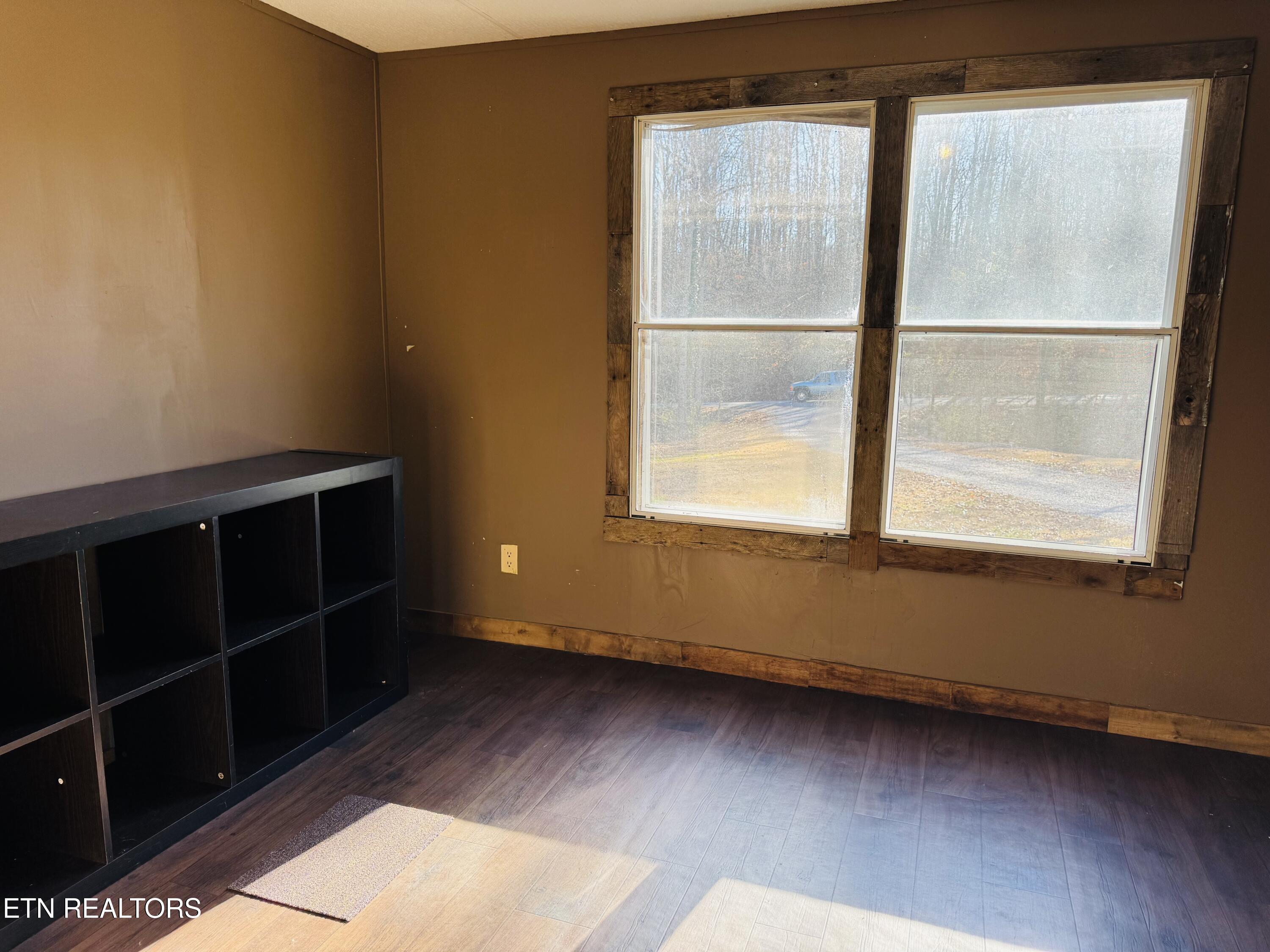 253 Little Johnson Valley Road Kingston, TN 37763 - Photo 8 of 16 image 4