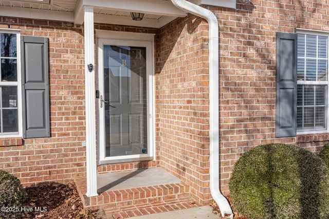 $205,000 | 2320 Saddleback Drive, Unit B, Winterville, NC 28590