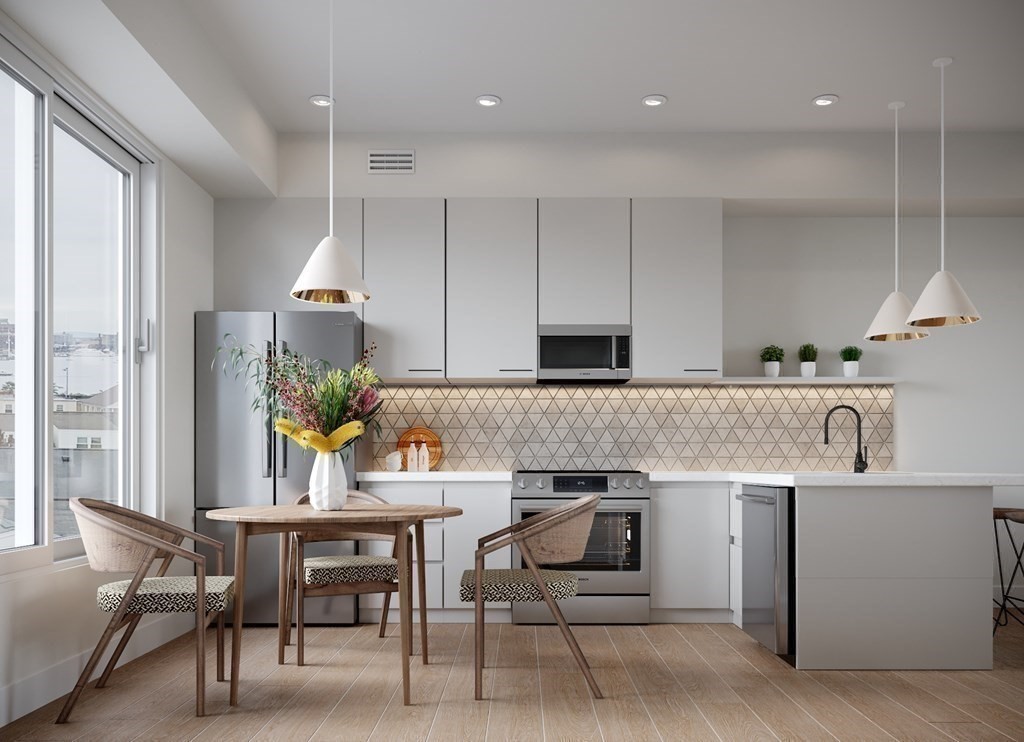 71 Border Street, Unit 5 Boston, MA 02128 - Photo 7 of 10