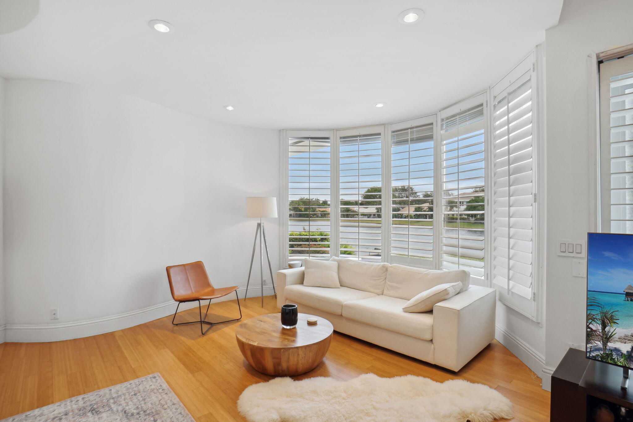 3205 St Charles Place Boca Raton, FL 33434 - Photo 45 of 84 Primary bedroom sitting area