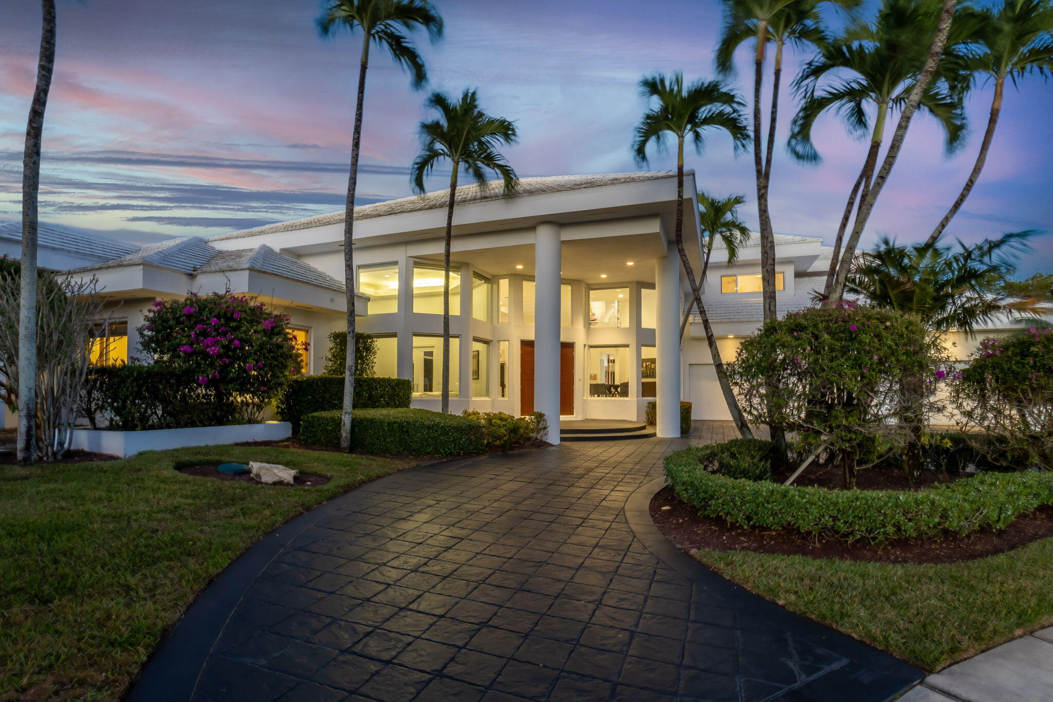 3205 St Charles Place Boca Raton, FL 33434 - Photo 7 of 84 Twilight driveway