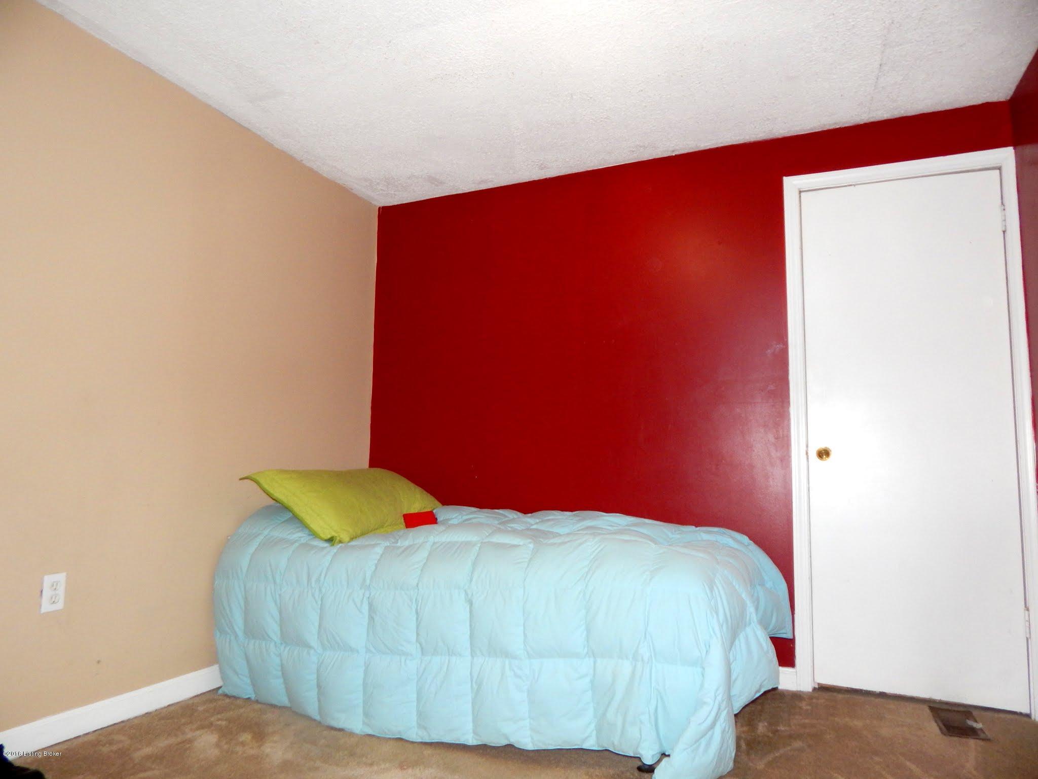 1109 Rammers Avenue Louisville, KY 40204 - Photo 27 of 32 DSCN1701
