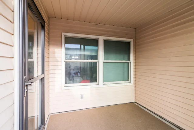 $174,990 | 61137 Greenwood Drive, South Lyon, MI 48178