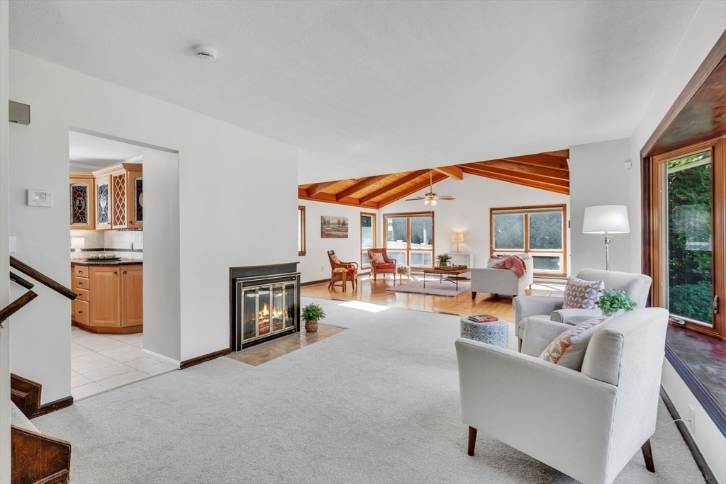 42 Long Plain Road Whately, MA 01373 - Photo 4 of 41 Gallery Image 4