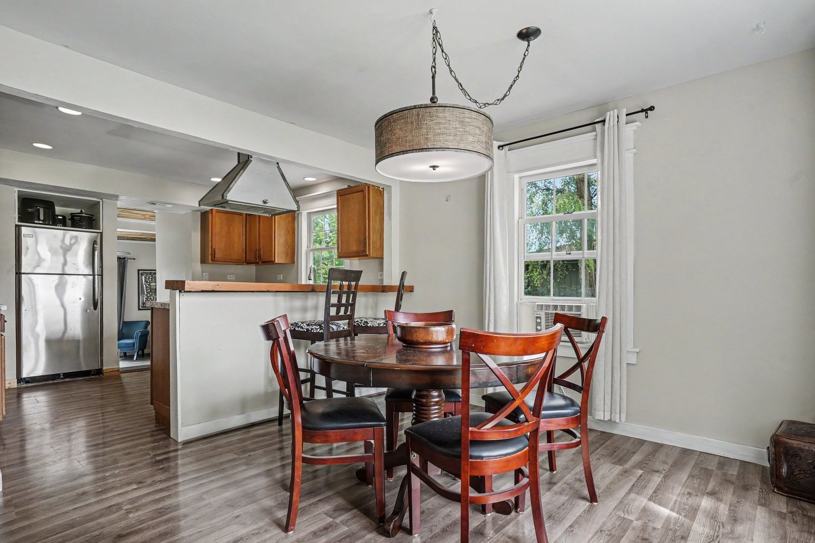 5S254 Radcliff Road Naperville, IL 60563 - Photo 9 of 32