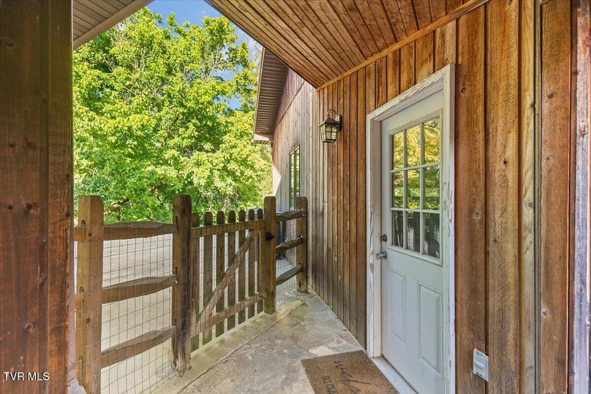 305 Pleasley Road Kingsport, TN 37660 - Photo 14 of 89 13-128A8854
