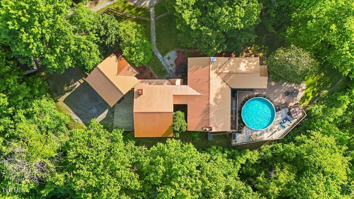 305 Pleasley Road Kingsport, TN 37660 - Photo 3 of 89 89-DJI_20260508182351_0943_Da