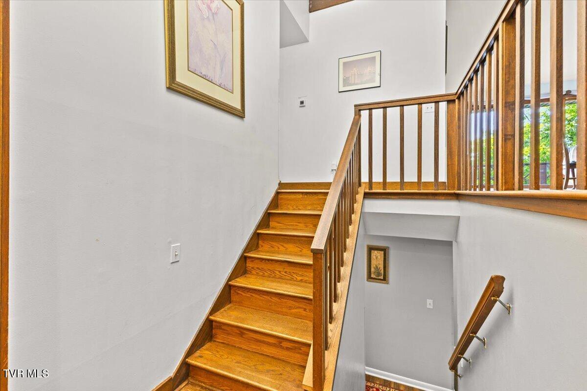 305 Pleasley Road Kingsport, TN 37660 - Photo 32 of 89 34-128A8905