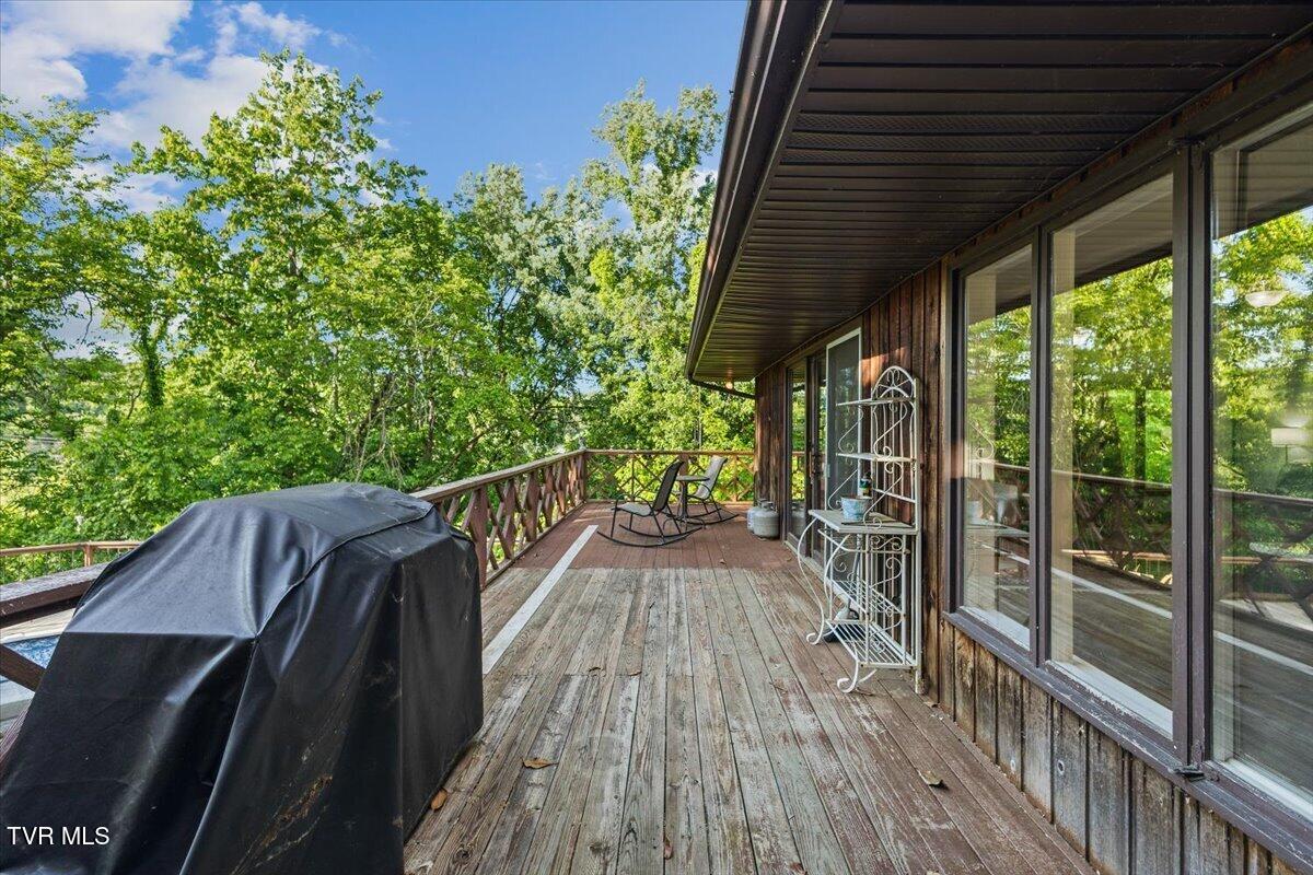 305 Pleasley Road Kingsport, TN 37660 - Photo 44 of 89 47-128A8948