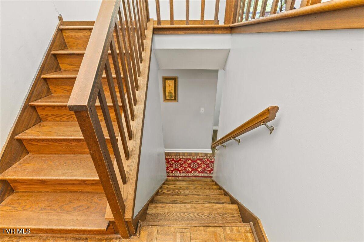 305 Pleasley Road Kingsport, TN 37660 - Photo 59 of 89 61-128A8994