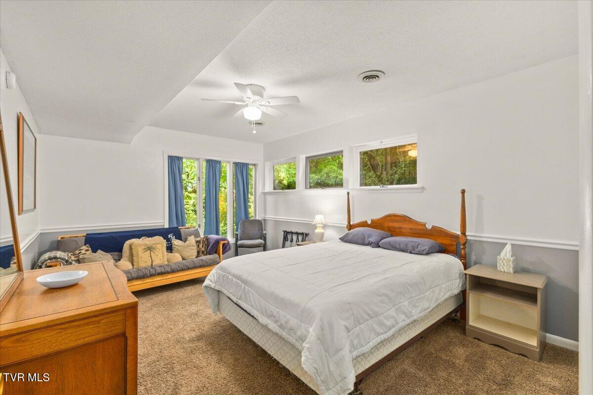 305 Pleasley Road Kingsport, TN 37660 - Photo 63 of 89 77-128A9046
