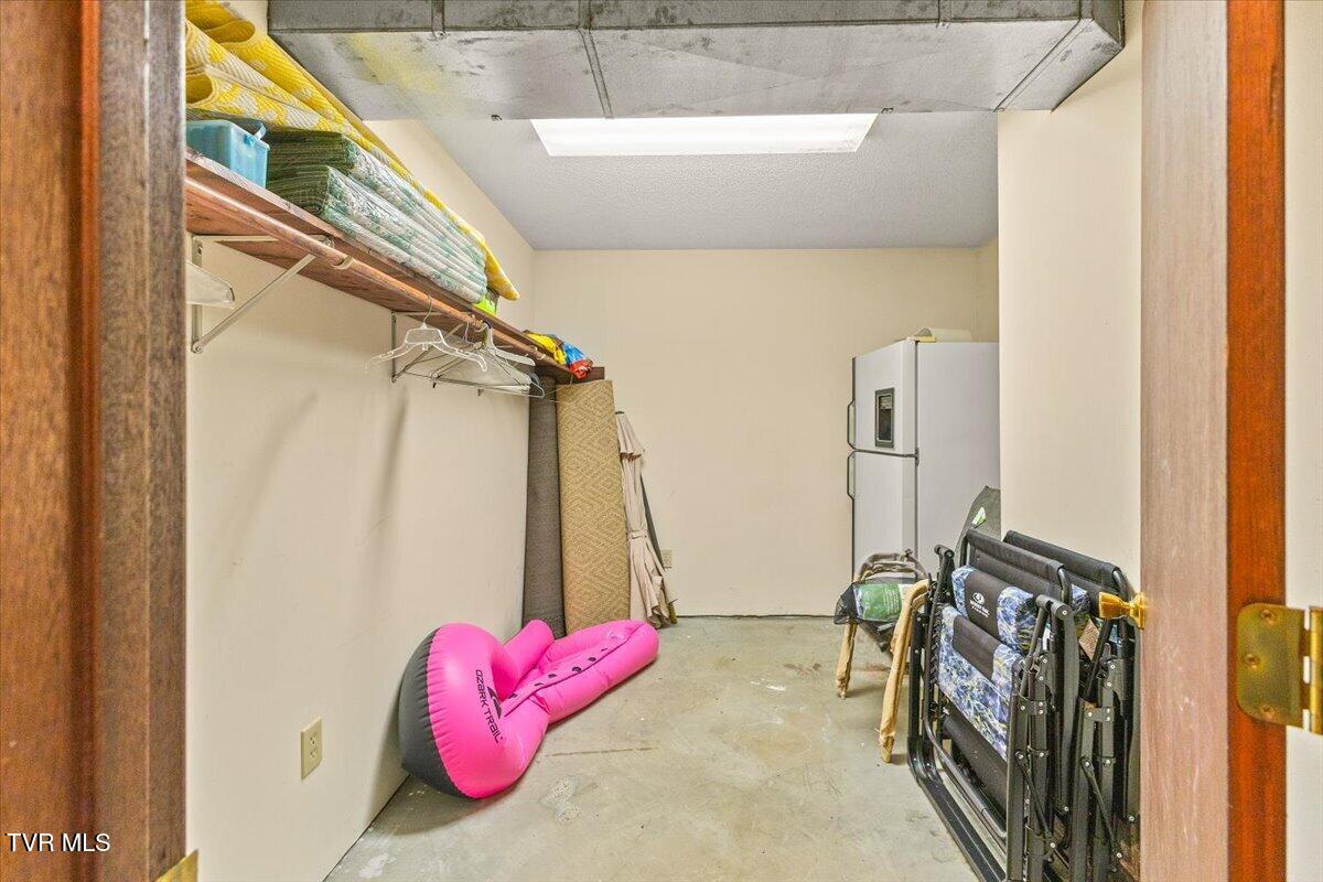 305 Pleasley Road Kingsport, TN 37660 - Photo 78 of 89 74-128A9037