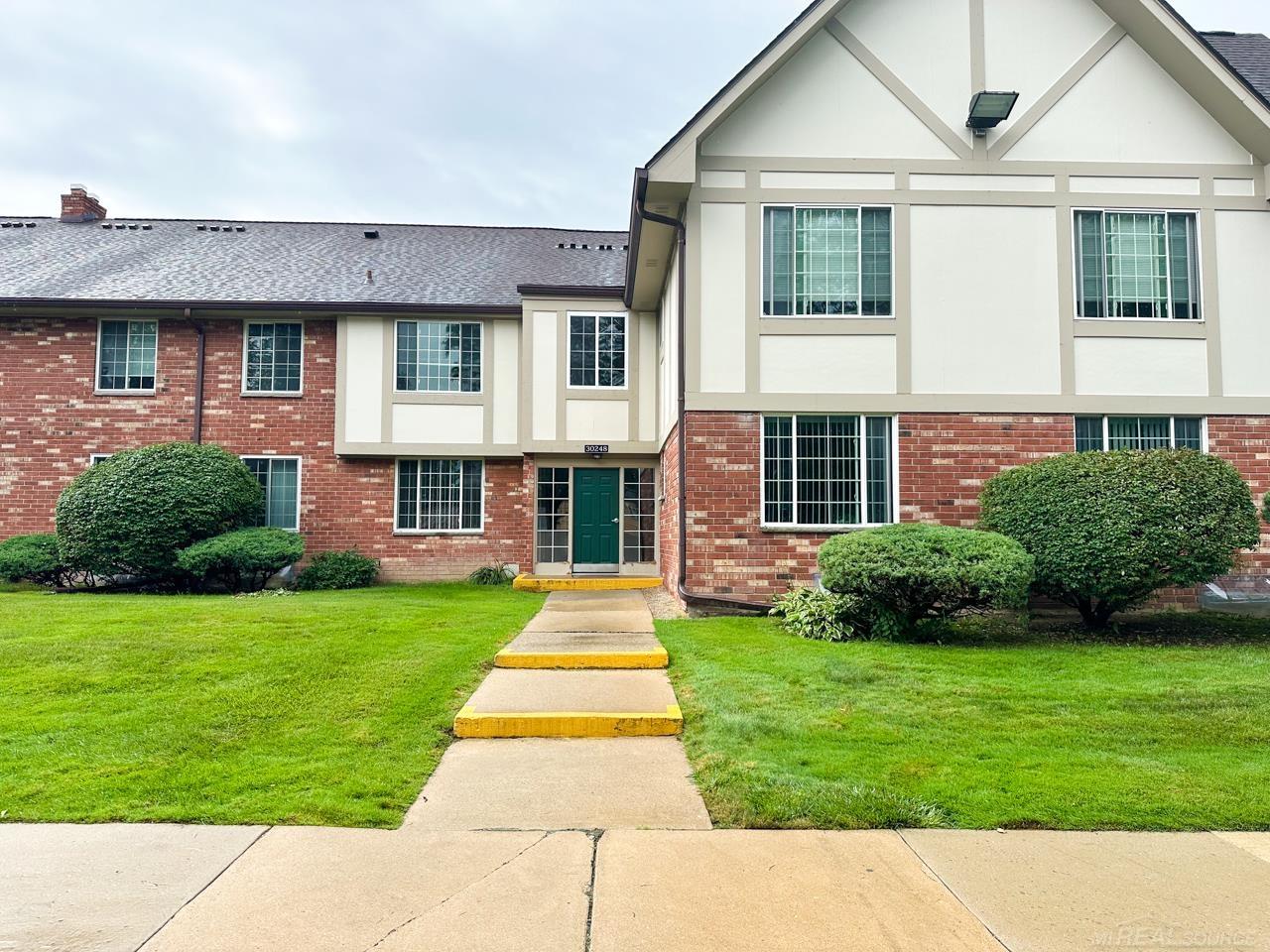 30248 Southfield Road, Unit 176 Southfield, MI 48076 - Photo 1 of 26