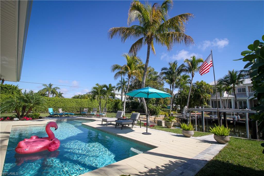 1645 Mullet Court Naples, FL 34102 - Photo 4 of 38 View of swimming pool