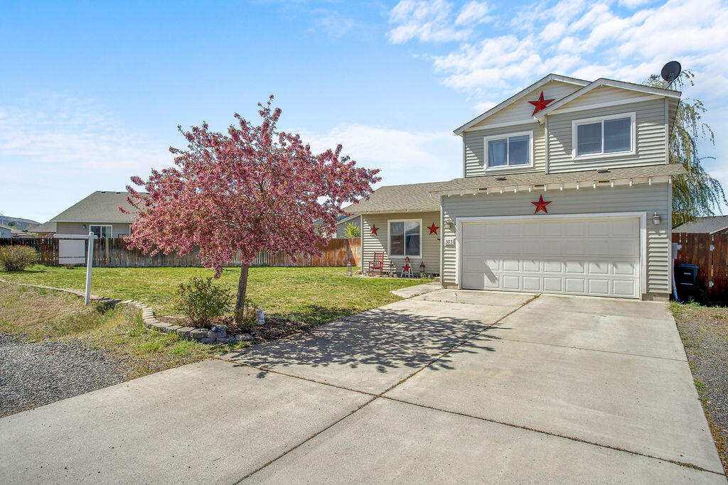 393 Center Ridge Drive Culver, OR 97734 - Photo 2 of 36 mmayphoto-1955-mmayphoto-1961