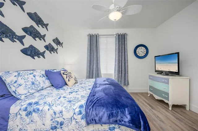 $3,900 | 1703 North Tamiami Trail, Unit 205, Sarasota, FL 34236