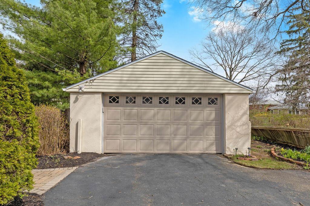 2584 Chester Road Columbus, OH 43221 - Photo 39 of 49 Detached 2.5 car garage with additional rear bay