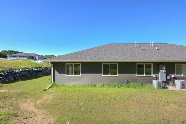 $289,900 | 1805 11th Avenue East, Unit LOT 19, Menomonie, WI 54751