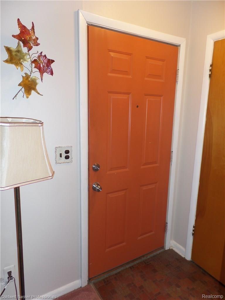 8026 Pelham Road Taylor, MI 48180 - Photo 4 of 33 SAM_0625.JPG