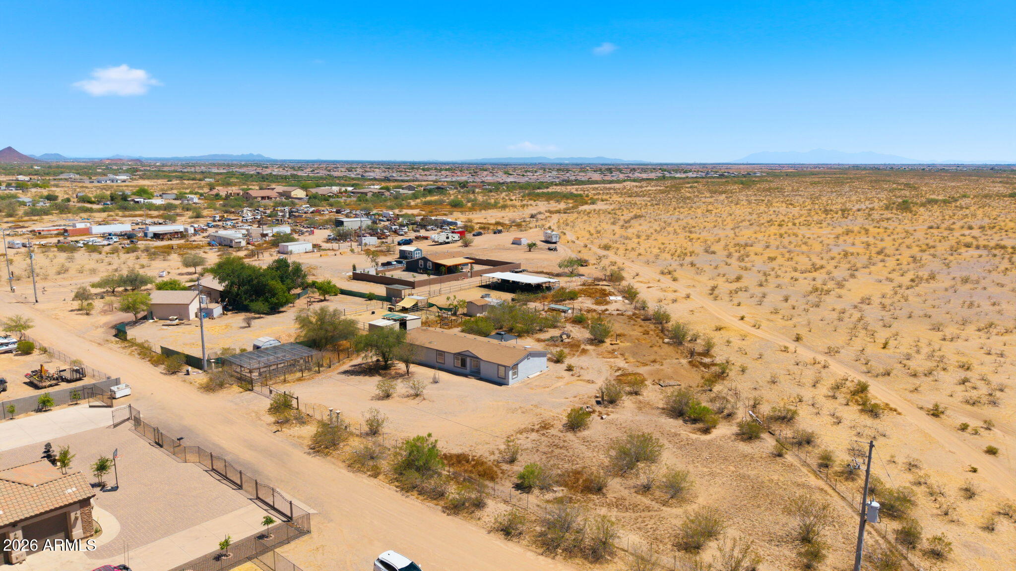 18117 West Roy Rogers Road Surprise, AZ 85387 - Photo 10 of 51
