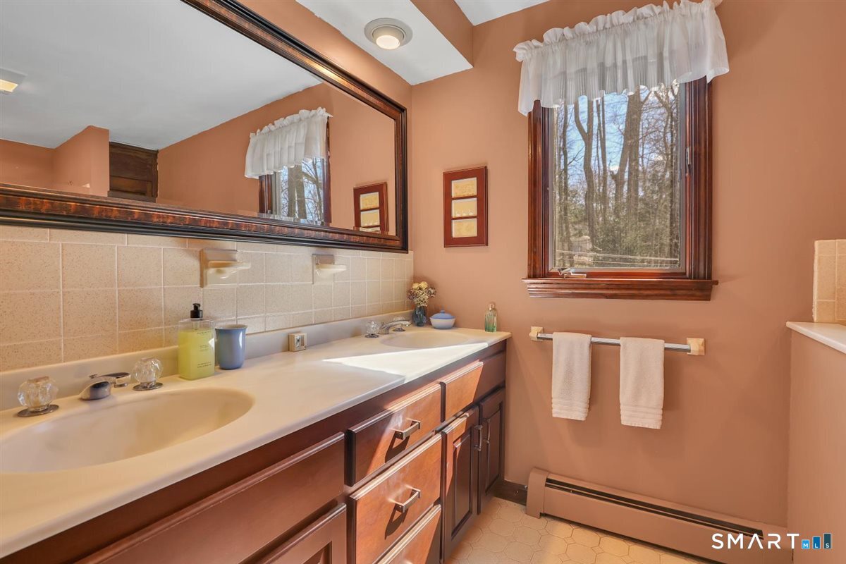 179 Blue Ridge Drive Manchester, CT 06040 - Photo 25 of 31