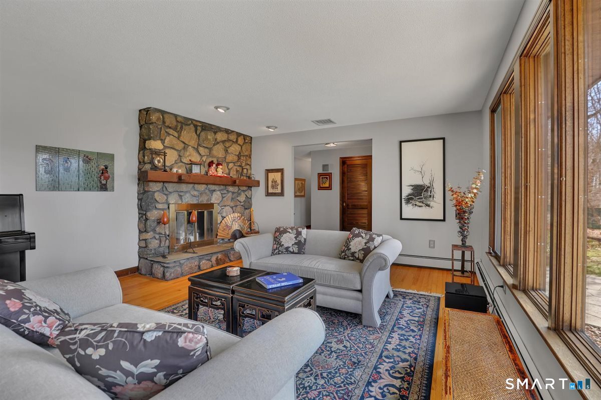 179 Blue Ridge Drive Manchester, CT 06040 - Photo 3 of 31