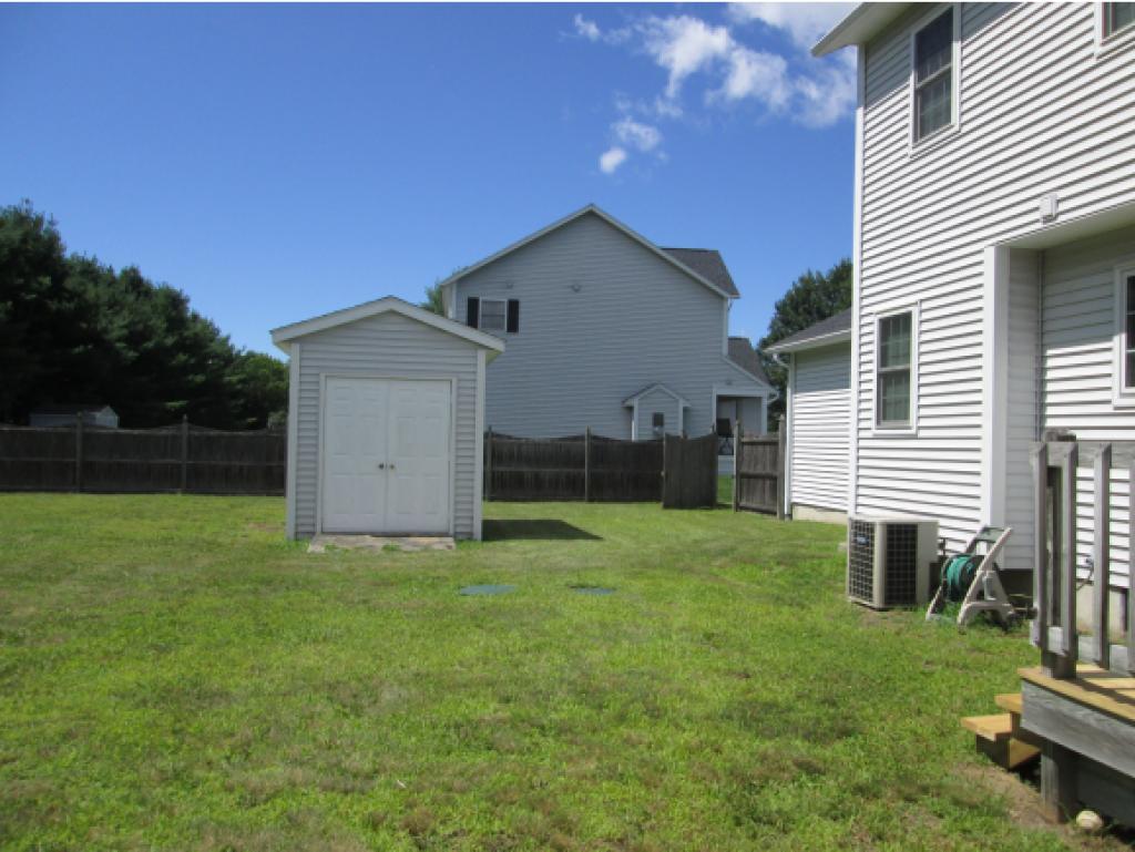 13 Field Ridge Drive Milton, VT 05468 - Photo 5 of 17 Gallery Image 5