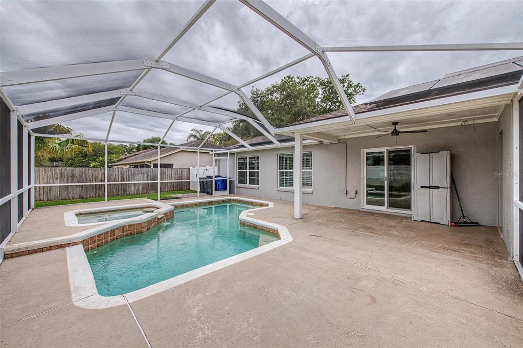 4021 Lithia Ridge Boulevard Valrico, FL 33596 - Photo 37 of 48