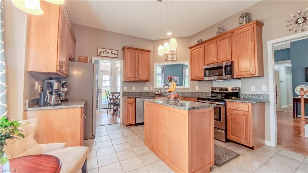 3693 Shadow Ridge Drive High Point, NC 27265 - Photo 32 of 46 Gallery Image 32