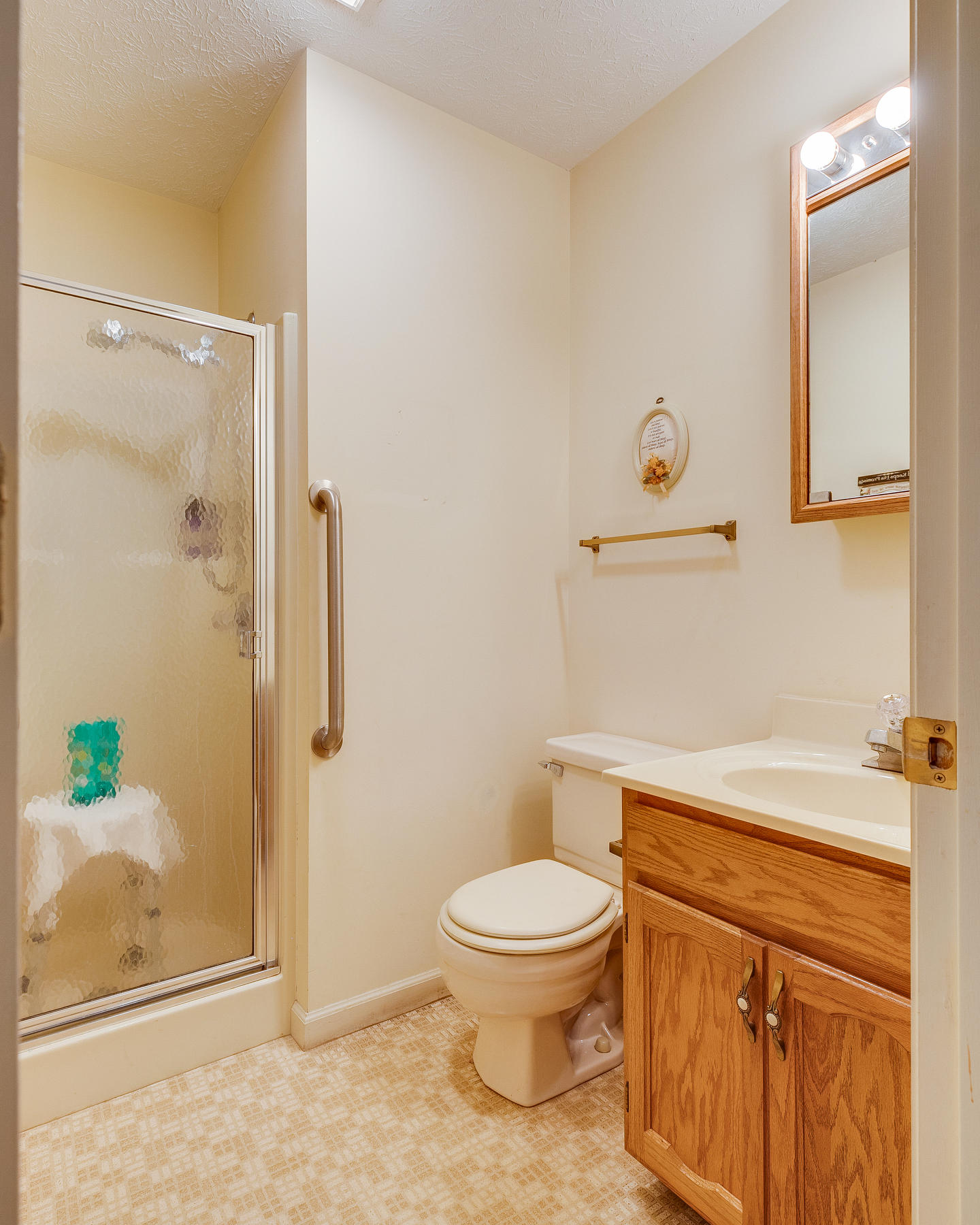 1301 Lone Oak Road Johnson City, TN 37604 - Photo 19 of 37 019