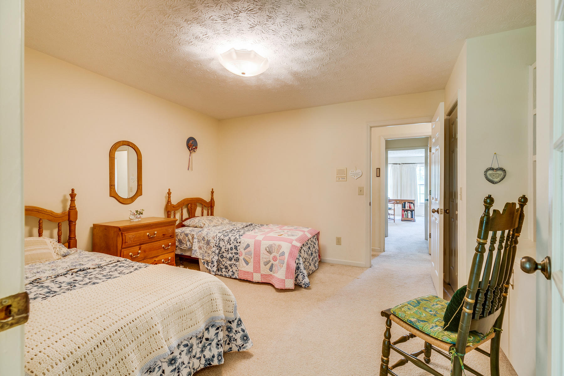 1301 Lone Oak Road Johnson City, TN 37604 - Photo 30 of 37 030