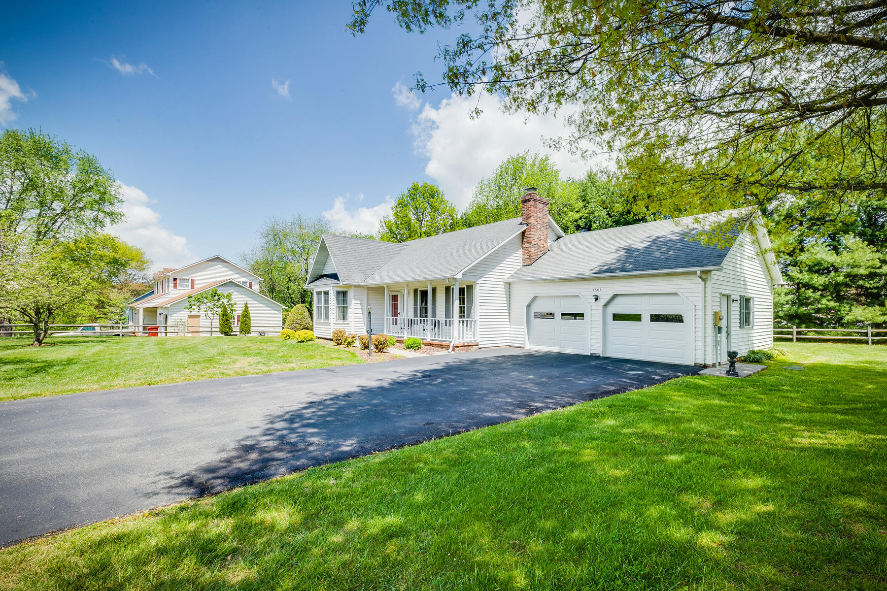 1301 Lone Oak Road Johnson City, TN 37604 - Photo 4 of 37 003
