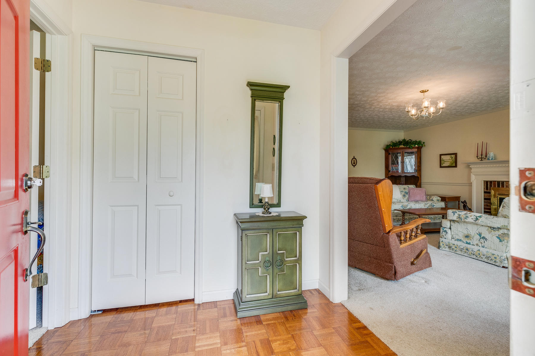 1301 Lone Oak Road Johnson City, TN 37604 - Photo 5 of 37 005
