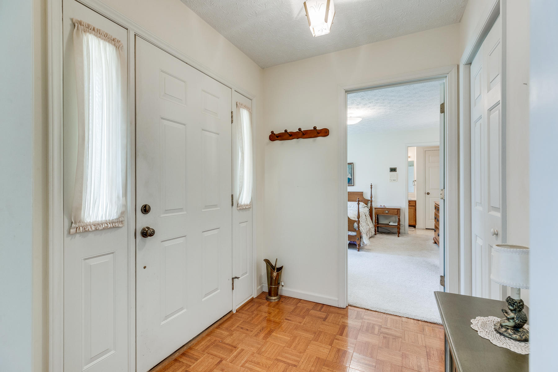 1301 Lone Oak Road Johnson City, TN 37604 - Photo 6 of 37 006