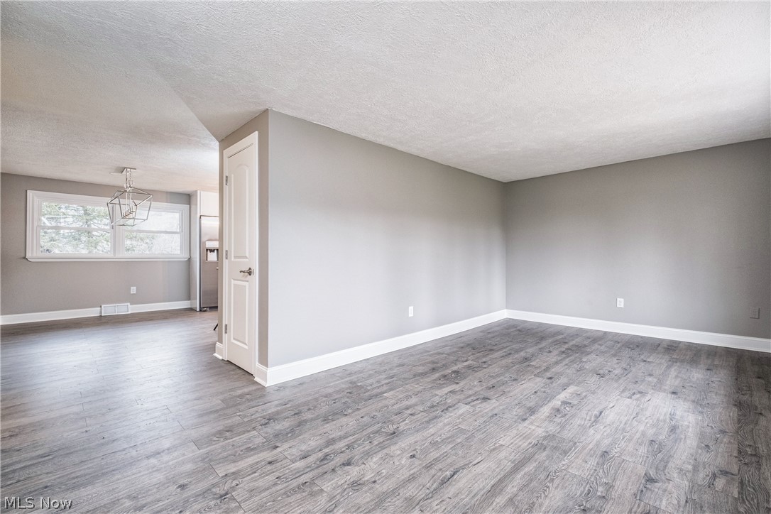 5225 Trent Road Northwest Canton, OH 44708 - Photo 3 of 28 Gallery Image 3