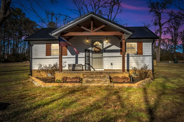 $249,999 | 617 Blue Road, Dickson, TN 37055