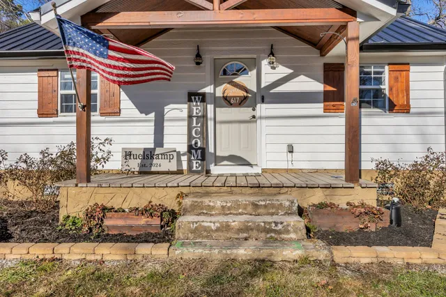 $249,999 | 617 Blue Road, Dickson, TN 37055